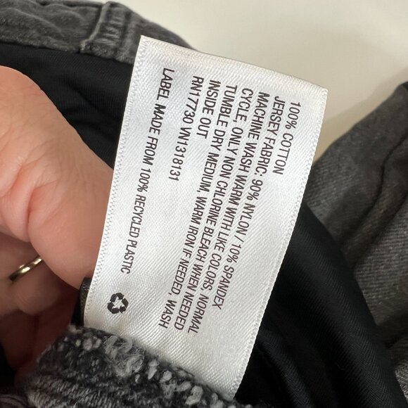 Isabel Maternity by Ingrid & Isabel NWT Over Belly Boyfriend Maternity Jeans - Picture 5 of 16